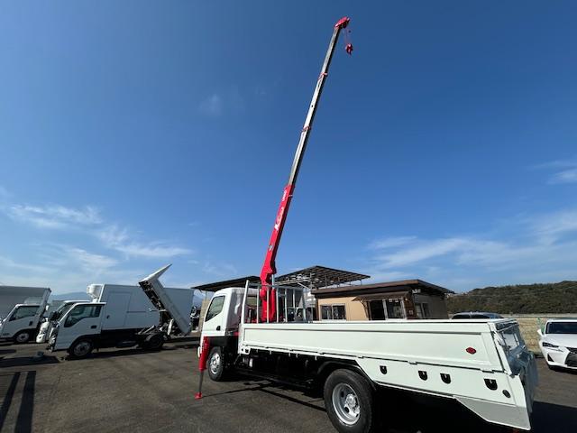 キャンター 超ロング　ワイド超ロング　４段クレーン　２．９ｔ吊　ユニック　フックイン　走行９．２万キロ　３．４ｔ積　６速ＭＴ　車検Ｒ８年６月　全面塗装済（8枚目）