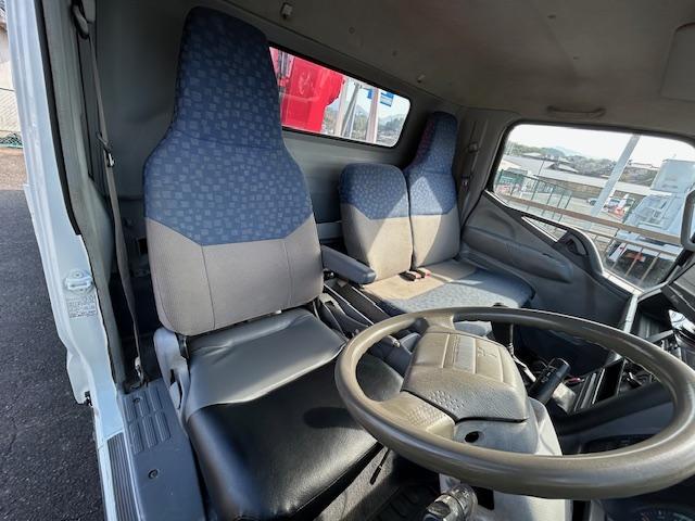 キャンター 超ロング　ワイド超ロング　４段クレーン　２．９ｔ吊　ユニック　フックイン　走行９．２万キロ　３．４ｔ積　６速ＭＴ　車検Ｒ８年６月　全面塗装済（47枚目）