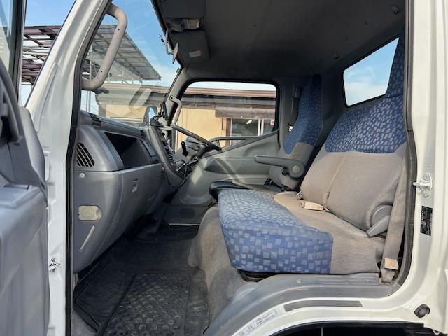 キャンター 超ロング　ワイド超ロング　４段クレーン　２．９ｔ吊　ユニック　フックイン　走行９．２万キロ　３．４ｔ積　６速ＭＴ　車検Ｒ８年６月　全面塗装済（59枚目）