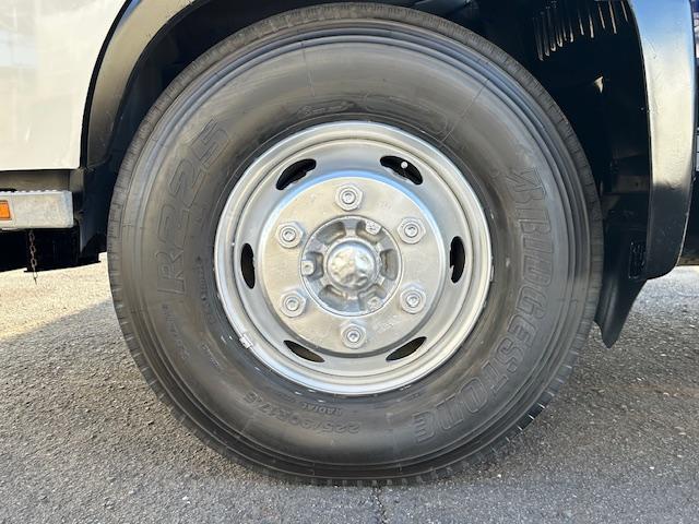 ヒノレンジャー タダノ 4段クレーン 2.9t吊 ラジコン フックイン 走行11.9万キロ 2.7t積 6速MT 全面塗装済 5.12Lディーゼルターボ(39枚目)