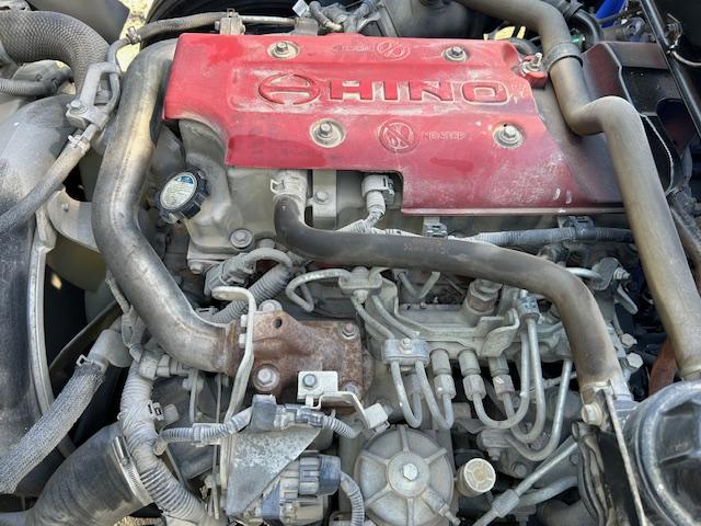 ヒノレンジャー タダノ 4段クレーン 2.9t吊 ラジコン フックイン 走行11.9万キロ 2.7t積 6速MT 全面塗装済 5.12Lディーゼルターボ(49枚目)