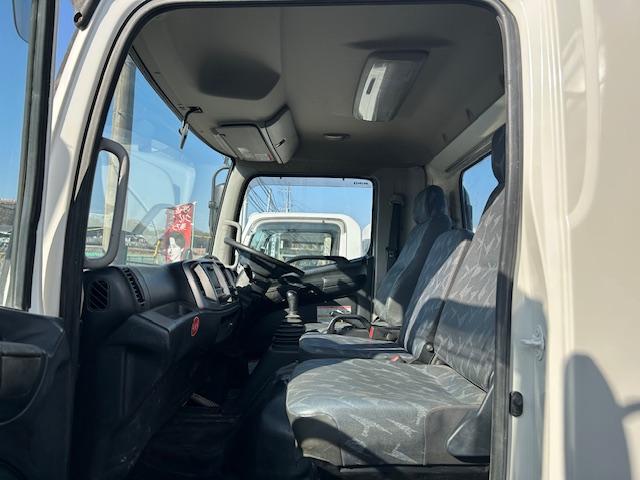 ヒノレンジャー タダノ 4段クレーン 2.9t吊 ラジコン フックイン 走行11.9万キロ 2.7t積 6速MT 全面塗装済 5.12Lディーゼルターボ(69枚目)