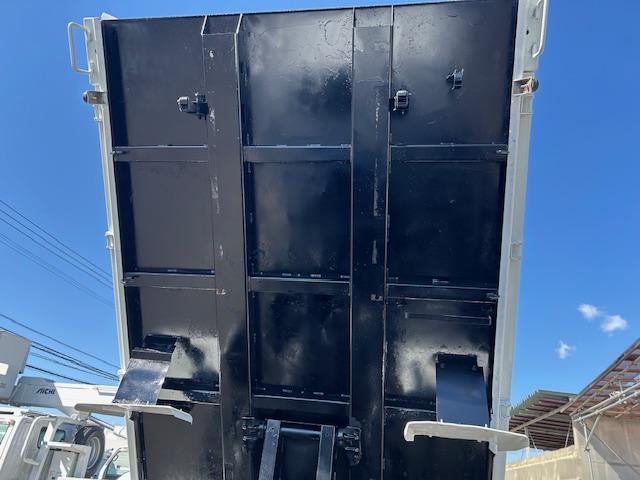 ���f�b�L���������肵�Ă��܂��B��