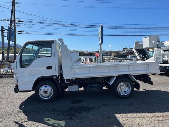 �e���r�d�b���ŏڂ����ԗ����������������܂��B�����̂��q�l�����C�y�ɂ��A�����������t���[�_�C�����O�O�V�W�|�U�O�S�X�|�U�T�T�W�����I�[�g�Z���^�[��