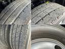 全低床　平ボディ　平ボデ　全低床　２ｔ積　５ＭＴ　ディーゼルターボ　全面塗装済　車内清掃済　車体サイズ長４６９／幅１６９／高１９５（ｃｍ）　ロープフック３ｘ２（12枚目）