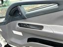 運転席側、ドア部分。PWです。