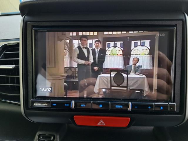 Ｎ－ＢＯＸカスタム Ｇ・ターボＬパッケージ　車検８年１２月　ナビ　テレビ　Ｂｌｕｅｔｏｏｔｈ　バックカメラ　ドラレコ　ターボ　両側電動スライドドア　ハーフレザーシート　純正アルミ　クルーズコントロール　パドルシフト（10枚目）