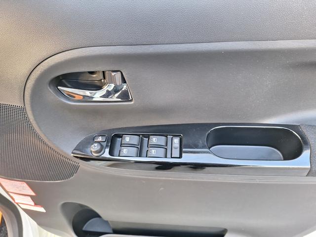 タント カスタムＲＳ　車検９年３月　９インチナビ　テレビ　両側パワースライドドア　バックカメラ　ターボ　衝突軽減ブレーキ　純正アルミ（31枚目）