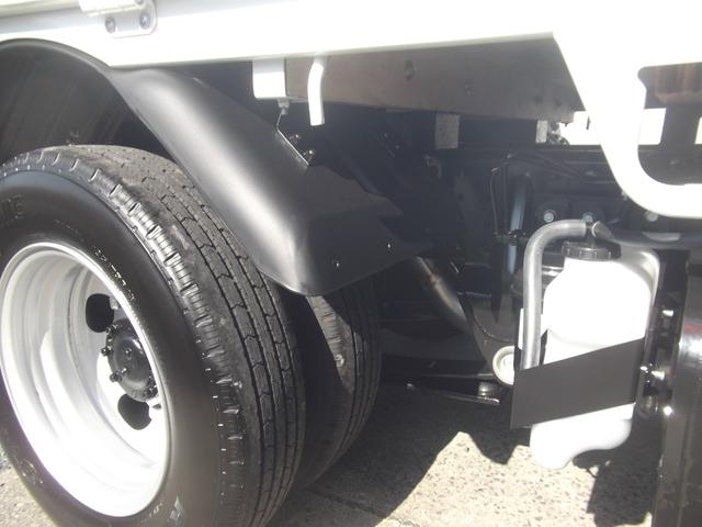 Wキャブ全低床 2トン積 6人乗り インパネ5速 衝突軽減ブレーキ 車線逸脱 走行246km(9枚目)
