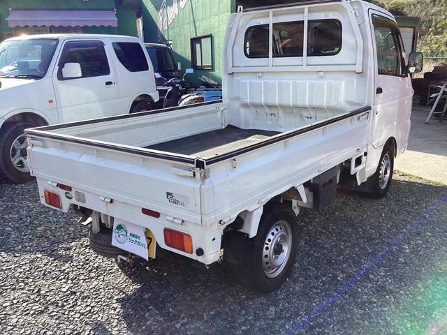 キャリイトラック ＫＣエアコン・パワステ　４ＷＤ　フロア５速　エアコン　パワステ　荷台マット　プロテクター　ドライブレコーダー　記録簿（7枚目）