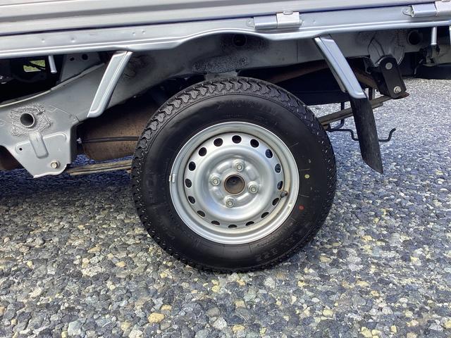 ハイゼットトラック スタンダード　２ＷＤ　４速オートマ　エアコン　パワステ　荷台マット　プロテクター（17枚目）