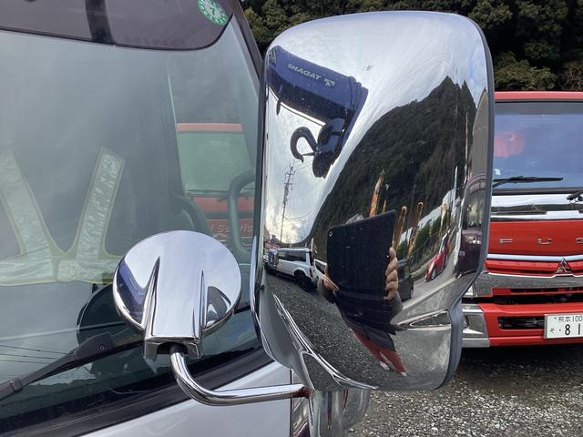 デュトロ 　ハイグレード　タダノ３段クレーン付フラット積載車　フルラジコン　積載量２６００キロ　レッカー仕様二次架装　トリイ変更　大型サイド工具箱　天秤棒　スリングベルト　矢印表示板　前方格納　記録簿（49枚目）