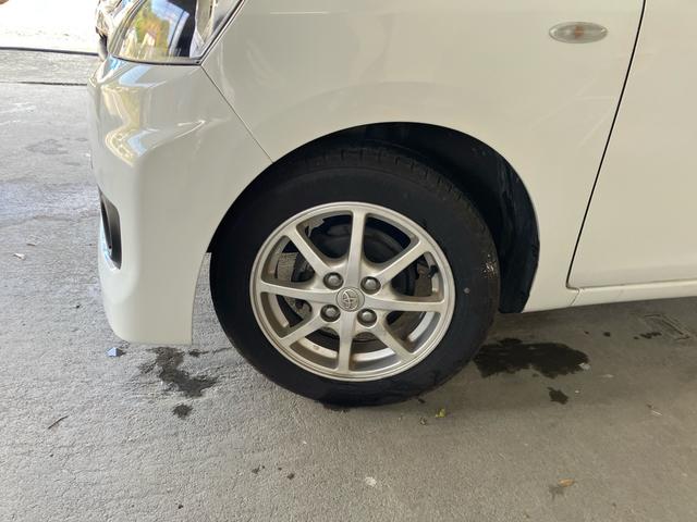 ピクシスエポック Ｄ　純正アルミ　バイザー　ナビＴＶ　アイドリングストップ　バッテリー新品　ワイパー新品（4枚目）