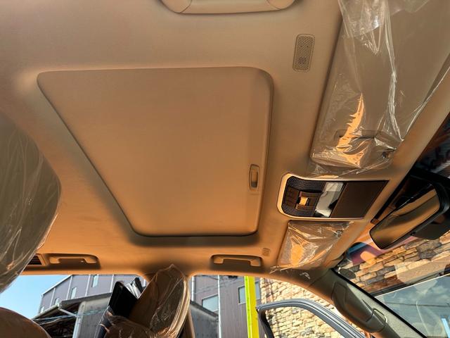 ランドクルーザー ＺＸ　ＺＸ　モデリスタエアロ＆リヤスポイラー／ＪＢＬ／クールＢＯＸ／タイヤ空気圧警報／全周囲／ムーンルーフ／衝突軽減ブレーキ／ＢＳＭ／シートヒーター＆クーラ／パワーバックドア／ベージュシ―ト／ラゲージトレイ（10枚目）
