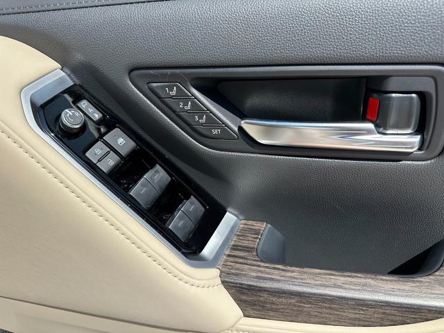 ランドクルーザー ＺＸ　ＺＸ　モデリスタエアロ＆リヤスポイラー／ＪＢＬ／クールＢＯＸ／タイヤ空気圧警報／全周囲／ムーンルーフ／衝突軽減ブレーキ／ＢＳＭ／シートヒーター＆クーラ／パワーバックドア／ベージュシ―ト／ラゲージトレイ（35枚目）