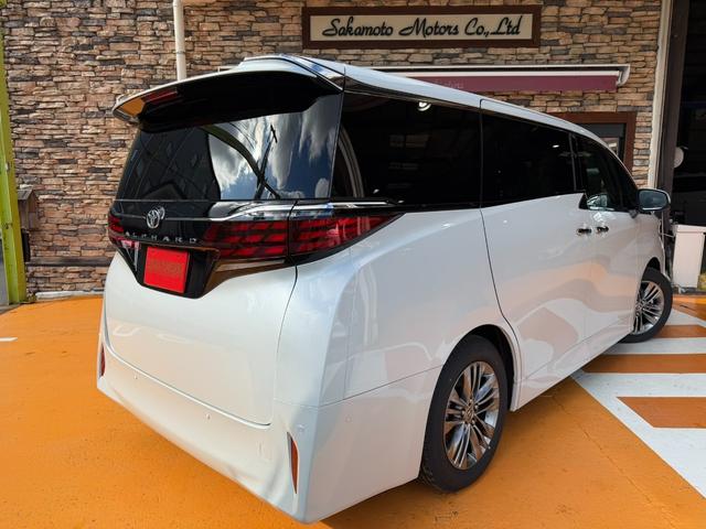 アルファード Ｚ　スペアタイヤ／左右独立ムーンルーフ＋後席パワーサイドサンシェード／トヨタチームメイト／ＩＴＳコネクト／アドバンスドパーク／ＰＫＳＢ／カラーヘッドアップディスプレイ／１５スピーカー／１４型後席モニタ－（20枚目）