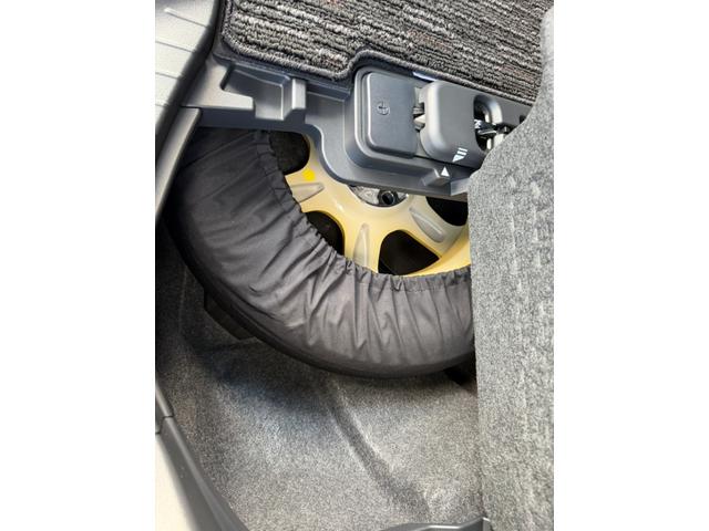 アルファード Ｚ　スペアタイヤ／左右独立ムーンルーフ＋後席パワーサイドサンシェード／トヨタチームメイト／ＩＴＳコネクト／アドバンスドパーク／ＰＫＳＢ／カラーヘッドアップディスプレイ／１５スピーカー／１４型後席モニタ－（31枚目）