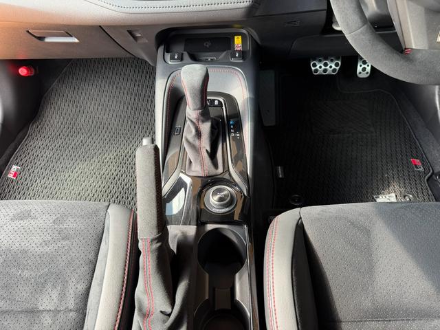 �����X���͗\���K�{�Ƃ����Ă��������Ă���܂��B���d�b����������Ώ�����܂��B