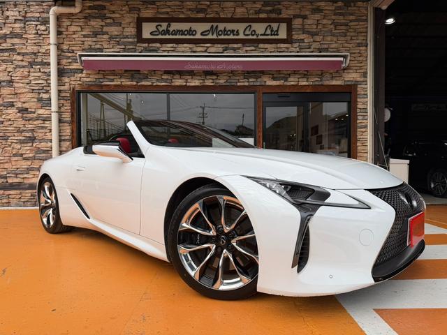 ＬＣ ＬＣ５００　コンバーチブル　ワンオーナー／レッド革／コンバーチブル／２１インチＡＷ／セキュリティーロックナットセット／ＬＥＤヘッドライト／バックカメラ／ＢＳＭ／シートベンチレーション／ヒーター／フルセグＴＶ／ＥＴＣ２．０（3枚目）