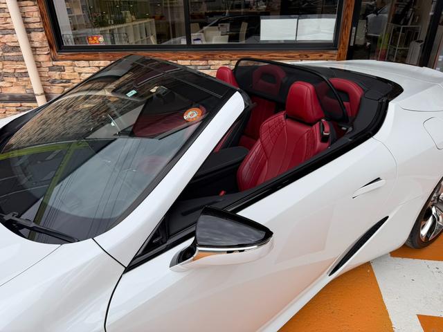 ＬＣ ＬＣ５００　コンバーチブル　ワンオーナー／レッド革／コンバーチブル／２１インチＡＷ／セキュリティーロックナットセット／ＬＥＤヘッドライト／バックカメラ／ＢＳＭ／シートベンチレーション／ヒーター／フルセグＴＶ／ＥＴＣ２．０（12枚目）