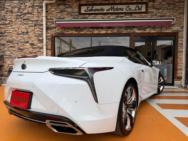 ＬＣ ＬＣ５００　コンバーチブル　ワンオーナー／レッド革／コンバーチブル／２１インチＡＷ／セキュリティーロックナットセット／ＬＥＤヘッドライト／バックカメラ／ＢＳＭ／シートベンチレーション／ヒーター／フルセグＴＶ／ＥＴＣ２．０（19枚目）