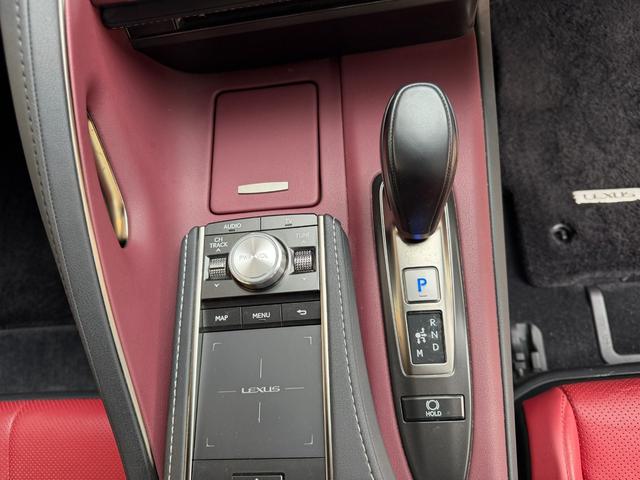 ＬＣ ＬＣ５００　コンバーチブル　ワンオーナー／レッド革／コンバーチブル／２１インチＡＷ／セキュリティーロックナットセット／ＬＥＤヘッドライト／バックカメラ／ＢＳＭ／シートベンチレーション／ヒーター／フルセグＴＶ／ＥＴＣ２．０（46枚目）
