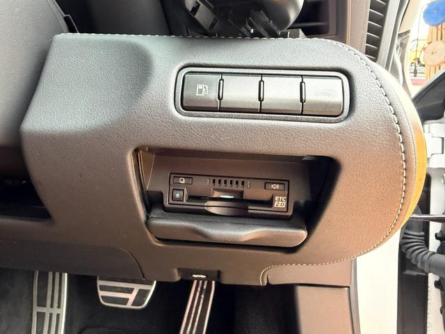 ＬＣ ＬＣ５００　コンバーチブル　ワンオーナー／レッド革／コンバーチブル／２１インチＡＷ／セキュリティーロックナットセット／ＬＥＤヘッドライト／バックカメラ／ＢＳＭ／シートベンチレーション／ヒーター／フルセグＴＶ／ＥＴＣ２．０（58枚目）