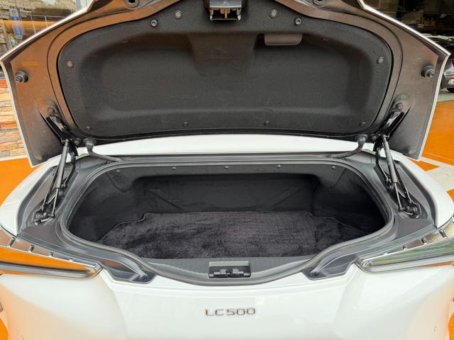 ＬＣ ＬＣ５００　コンバーチブル　ワンオーナー／レッド革／コンバーチブル／２１インチＡＷ／セキュリティーロックナットセット／ＬＥＤヘッドライト／バックカメラ／ＢＳＭ／シートベンチレーション／ヒーター／フルセグＴＶ／ＥＴＣ２．０（61枚目）