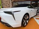ＬＣ５００　コンバーチブル　ワンオーナー／レッド革／コンバーチブル／２１インチＡＷ／セキュリティーロックナットセット／ＬＥＤヘッドライト／バックカメラ／ＢＳＭ／シートベンチレーション／ヒーター／フルセグＴＶ／ＥＴＣ２．０（21枚目）