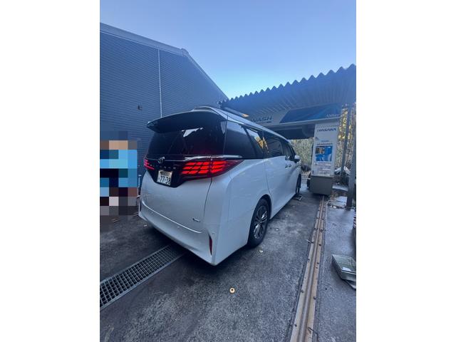 アルファードハイブリッド Z ワンオーナー車、車庫保管、全面コーティング済み、HV、デジタルインナーミラー、ドラレコ、全周囲、ムーンルーフ、本革シート、パワーバッグドア、14型ナビ、アドバンスパーク、エアロ、カスタム可。(8枚目)