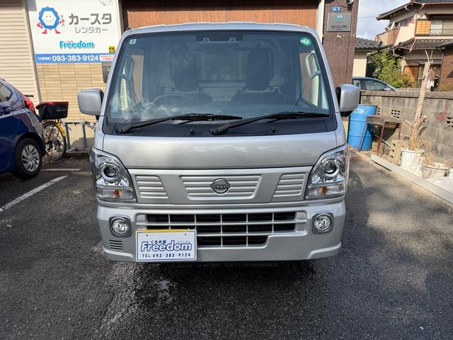 クリッパートラック ＧＸ　禁煙車オートマ　パートタイム４ＷＤ　ＬＥＤヘッドライト　フォグランプ　ブレーキサポート　三方開　荷台ライト　キーレス（6枚目）