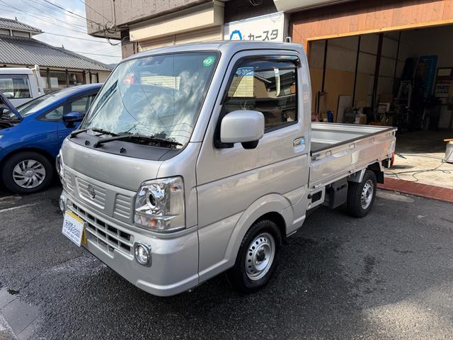 クリッパートラック ＧＸ　禁煙車オートマ　パートタイム４ＷＤ　ＬＥＤヘッドライト　フォグランプ　ブレーキサポート　三方開　荷台ライト　キーレス（9枚目）