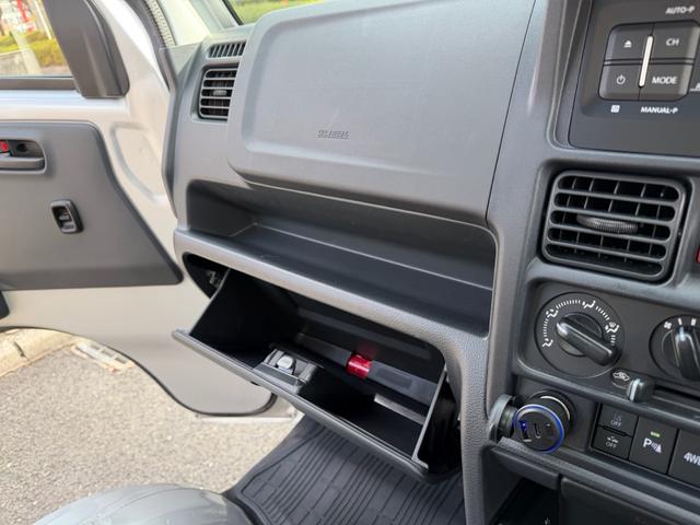 クリッパートラック ＧＸ　禁煙車オートマ　パートタイム４ＷＤ　ＬＥＤヘッドライト　フォグランプ　ブレーキサポート　三方開　荷台ライト　キーレス（20枚目）