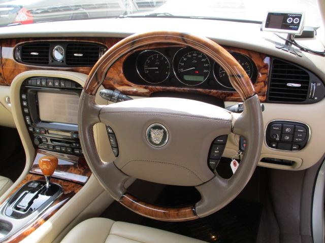 ＸＪ ＸＪ８　４．２（11枚目）