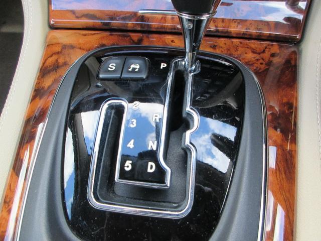 XJ XJ 3.0エグゼクティブ(26枚目)