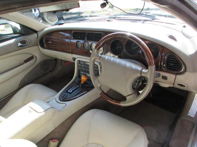 ＸＫ ＸＫ８コンバーチブル（27枚目）