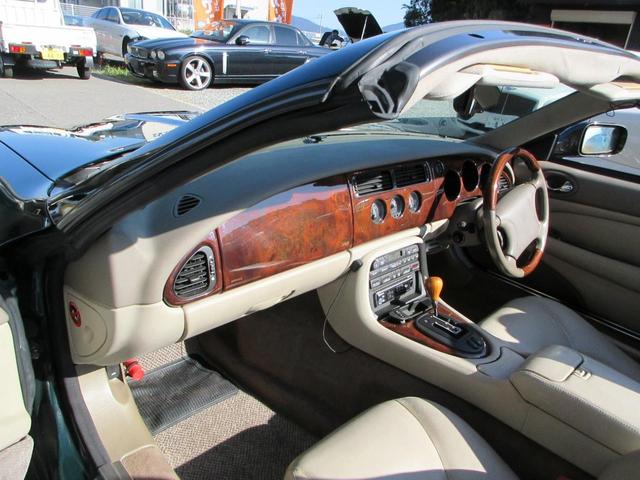 ＸＫ ＸＫ８コンバーチブル（29枚目）