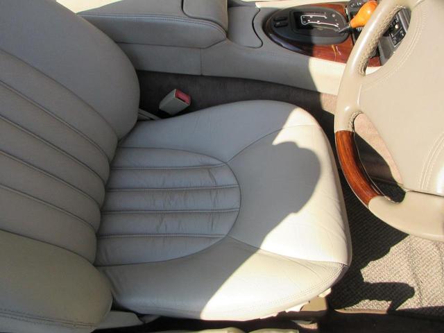 ＸＫ ＸＫ８コンバーチブル（32枚目）