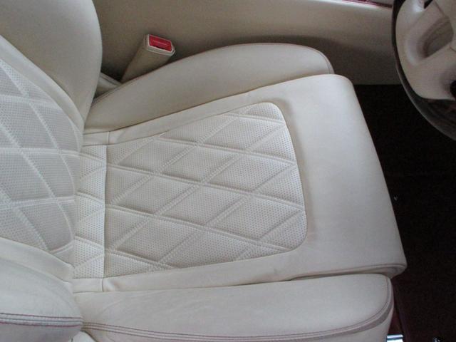 コンチネンタル ＧＴ　Ｖ８　マリナーズＰＧ（15枚目）