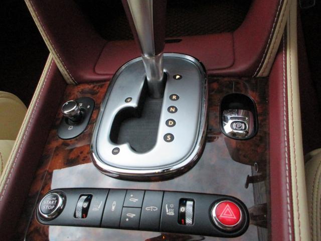 コンチネンタル ＧＴ　Ｖ８　マリナーズＰＧ（25枚目）