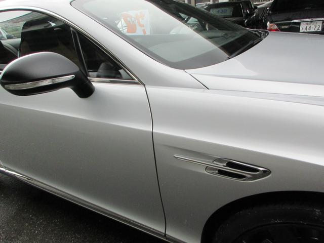 コンチネンタル ＧＴ　Ｖ８（10枚目）