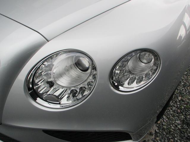 コンチネンタル ＧＴ　Ｖ８（12枚目）