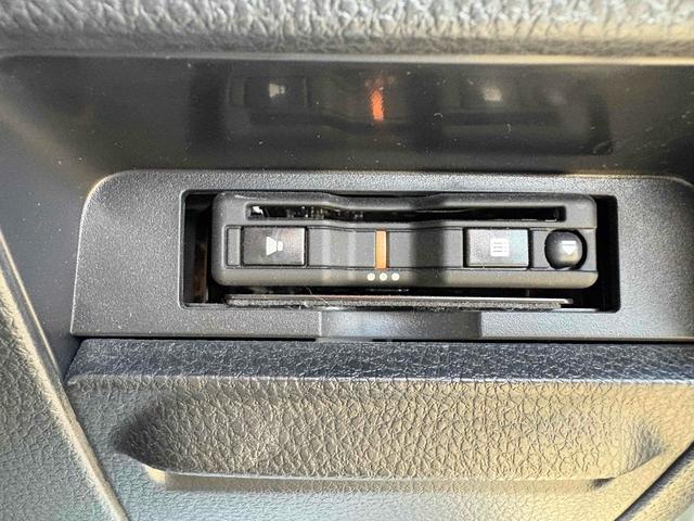ノア Ｘ　ドライブレコーダー　ＥＴＣ　バックカメラ　ＴＶ　オートクルーズコントロール　レーンアシスト　衝突被害軽減システム　両側スライド・片側電動　オートマチックハイビーム　ＬＥＤヘッドランプ（6枚目）