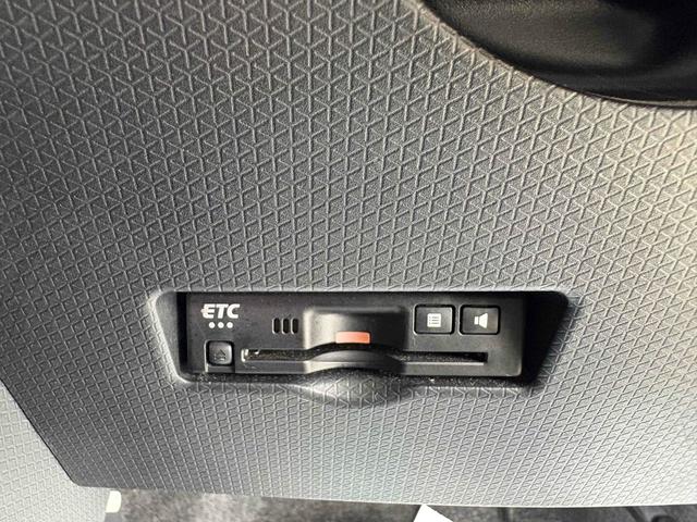 タント カスタムＲＳスタイルセレクション　ＥＴＣ　バックカメラ　両側電動スライドドア　ＴＶ　クリアランスソナー　オートクルーズコントロール　レーンアシスト　衝突被害軽減システム　オートライト　ＬＥＤヘッドランプ　スマートキー（9枚目）