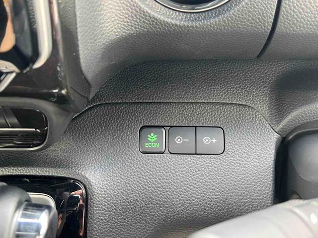 Ｎ－ＢＯＸカスタム Ｇ・Ｌターボホンダセンシング　ＥＴＣ　バックカメラ　両側電動スライドドア　ナビ　ＴＶ　クリアランスソナー　オートクルーズコントロール　レーンアシスト　衝突被害軽減システム　オートライト　ＬＥＤヘッドランプ　スマートキー（11枚目）