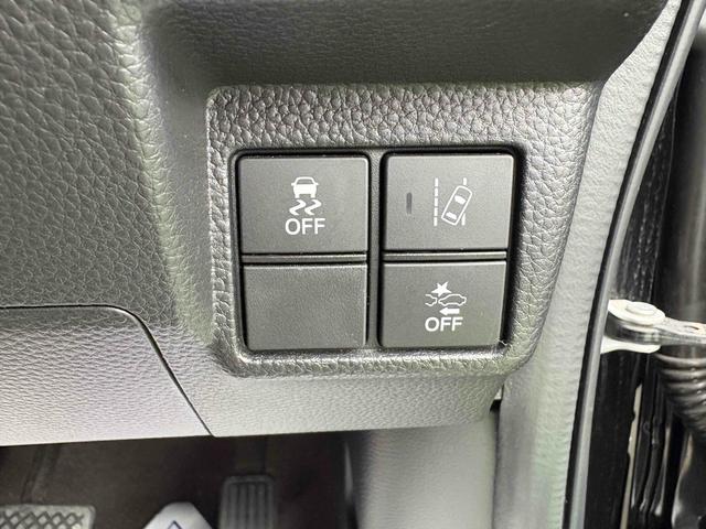 Ｎ－ＢＯＸカスタム Ｇ・Ｌホンダセンシング　ＥＴＣ　バックカメラ　両側スライド・片側電動　ＴＶ　オートクルーズコントロール　レーンアシスト　衝突被害軽減システム　ＬＥＤヘッドランプ　スマートキー　アイドリングストップ　シートヒーター（8枚目）