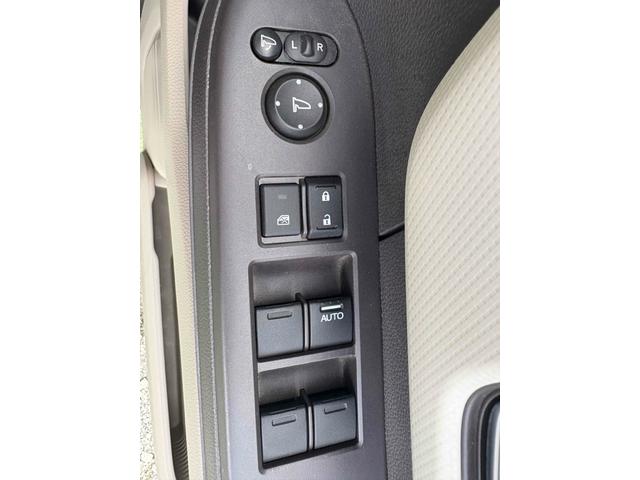Ｎ－ＢＯＸ Ｇ・Ｌターボホンダセンシング　ＥＴＣ　バックカメラ　両側電動スライドドア　ナビ　ＴＶ　クリアランスソナー　オートクルーズコントロール　レーンアシスト　衝突被害軽減システム　オートライト　ＬＥＤヘッドランプ　スマートキー（12枚目）