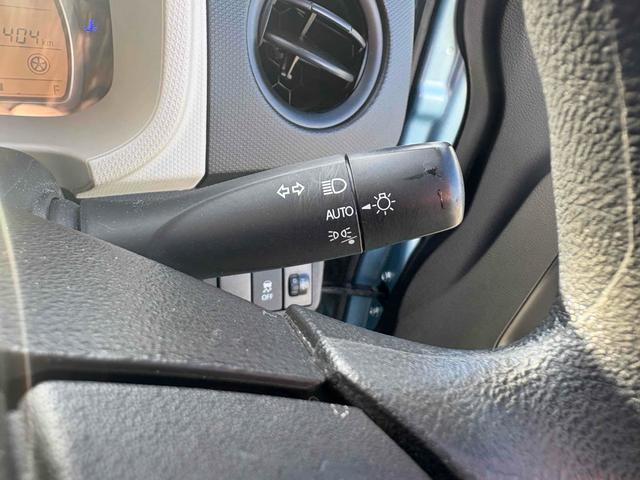 アルト L ETC TV クリアランスソナー レーンアシスト 衝突被害軽減システム オートライト キーレスエントリー アイドリングストップ 電動格納ミラー シートヒーター CVT 盗難防止システム ABS ESC(9枚目)