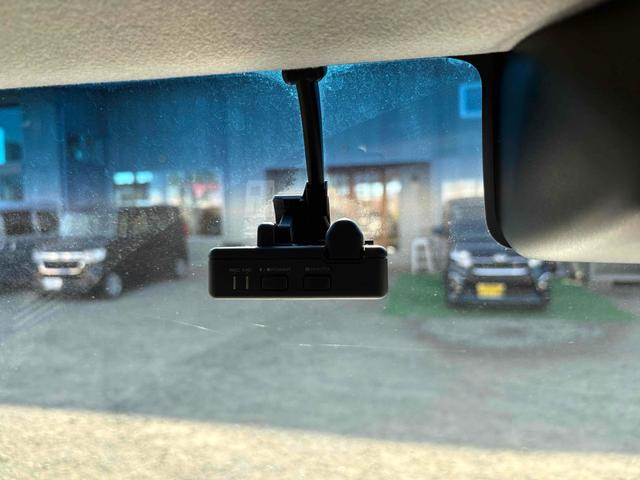 タント カスタムX ドライブレコーダー ETC 全周囲カメラ 両側電動スライドドア ナビ TV 衝突被害軽減システム オートマチックハイビーム オートライト LEDヘッドランプ スマートキー アイドリングストップ(8枚目)