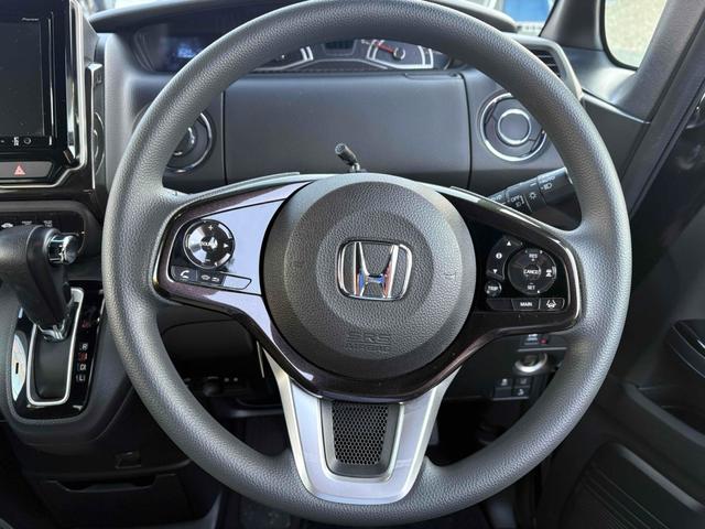 N-BOXカスタム G・Lホンダセンシング ETC バックカメラ 両側スライド・片側電動 ナビ TV クリアランスソナー オートクルーズコントロール レーンアシスト 衝突被害軽減システム オートライト LEDヘッドランプ スマートキー(3枚目)